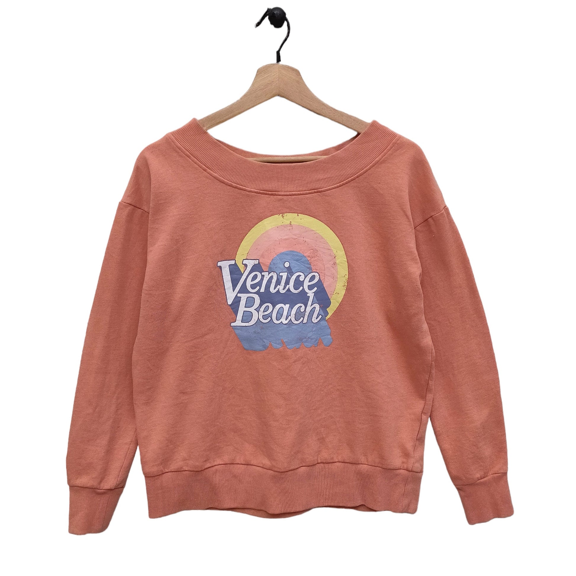 Y2K Venice Beach Souvenir Sweatshirt Vintage California USA Sweater Jumper Crewneck Size Sweatshirt – Bold Style · Perfect For Daily Wear