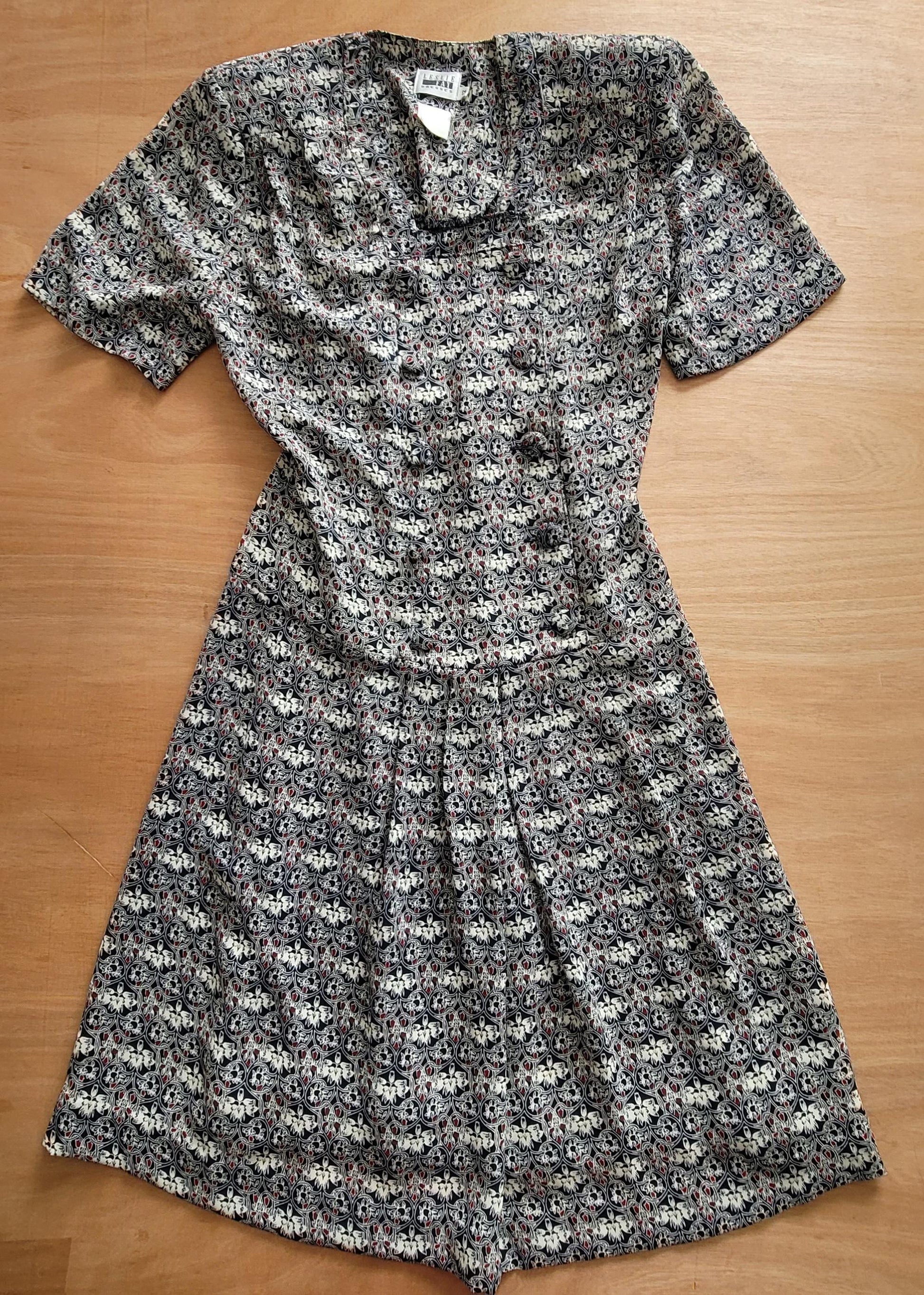 Vtg Leslie Fay Blue Floral Shirt Dress Sz 12 Fit Flare Elastic Waist 80s Graphic Tee – Aesthetic Look · Perfect For Daily Wear